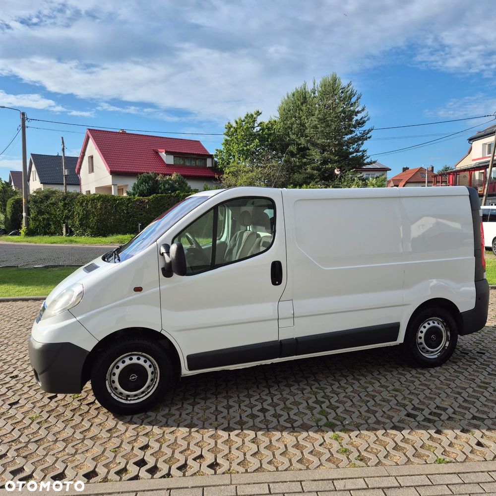 Opel Vivaro - 5