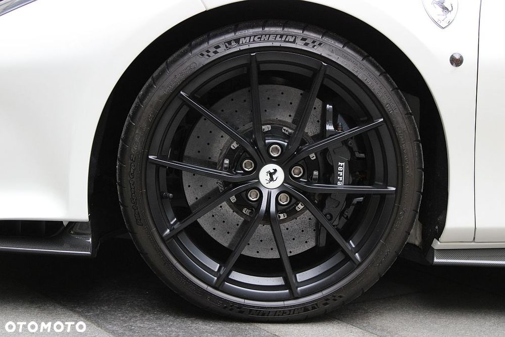 Ferrari 488 Pista - 11