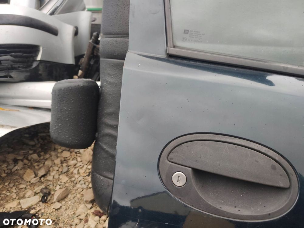 KL DRZWI PRAWY PRZÓD GOŁE OPEL CORSA C H/B 5D Z20U - 2