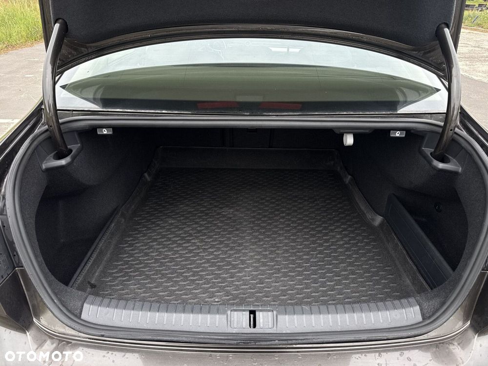 Volkswagen Passat 1.8 TSI BMT Highline DSG - 38