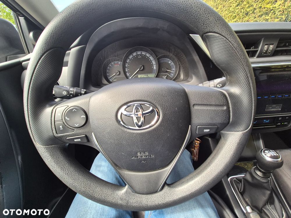 Toyota Auris 1.33 VVT-i Active - 11