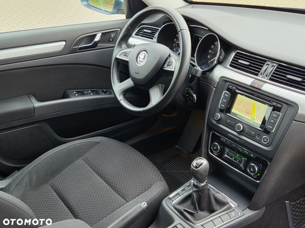Skoda Superb 2.0 TDI Ambition - 13