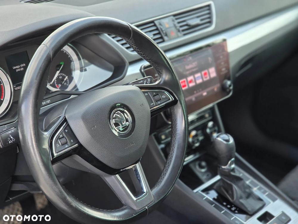 Skoda Superb 2.0 TDI Ambition DSG - 15