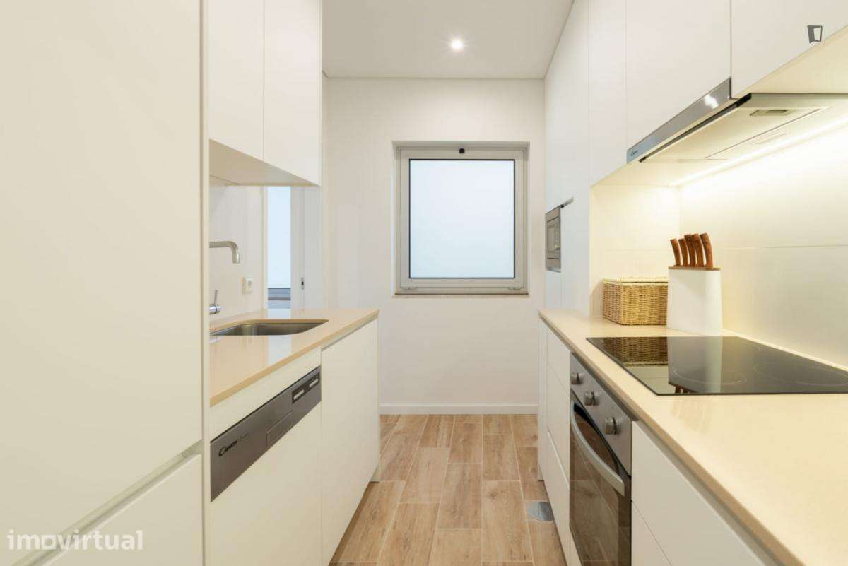 Apartamento com 2 quartos - localizado em Paranhos Porto - Grande imagem: 4/38