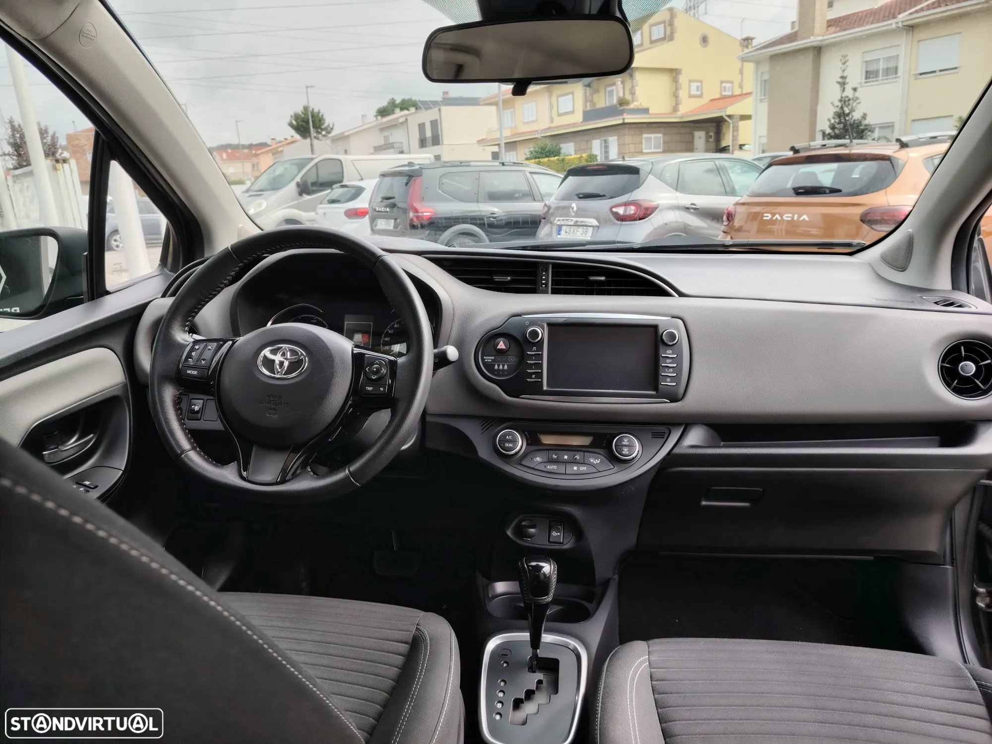Toyota Yaris 1.5 HSD Comfort+P.Style - 6