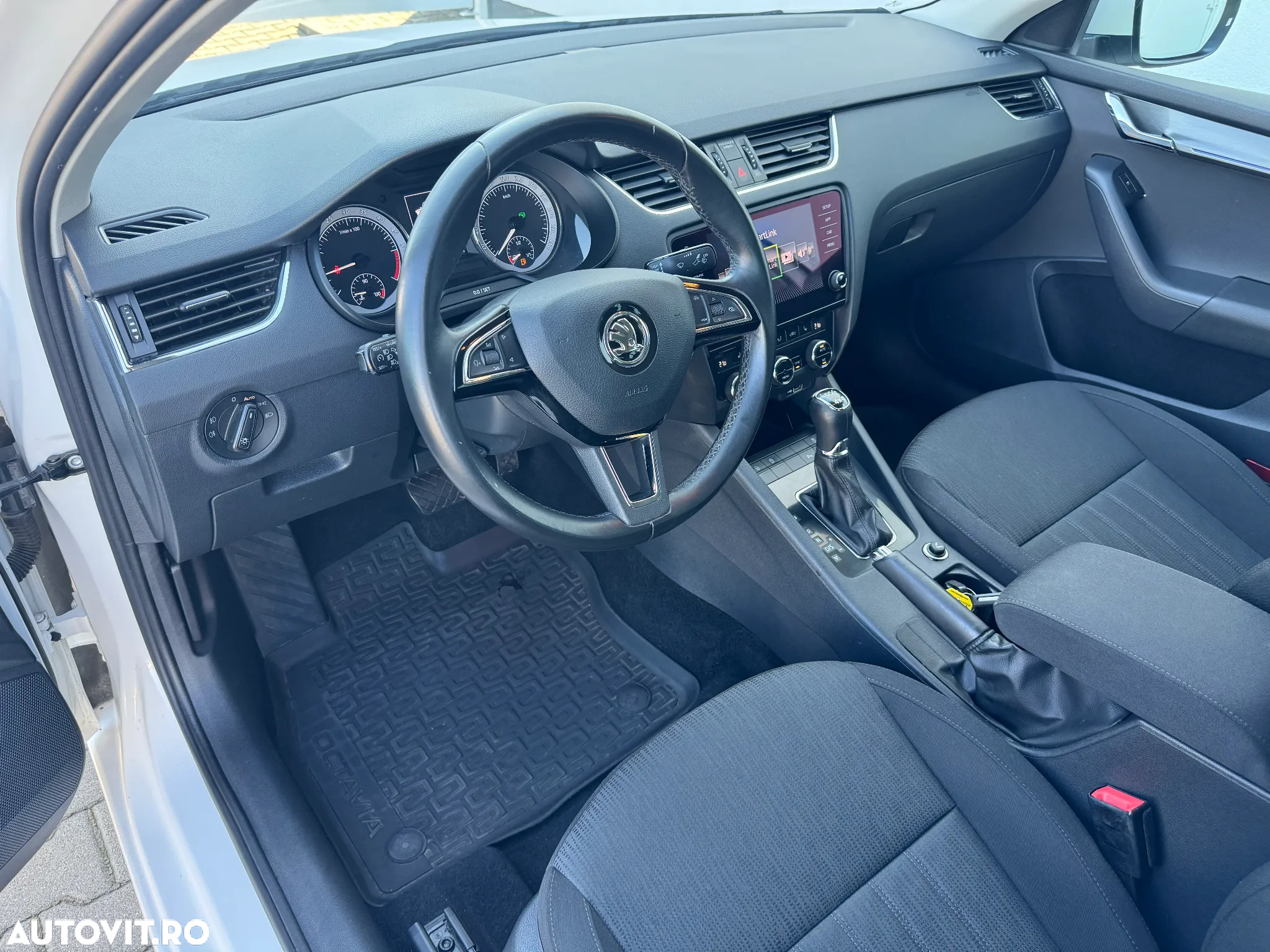 Skoda Octavia 2.0 TDI DSG 4X4 Style - 22