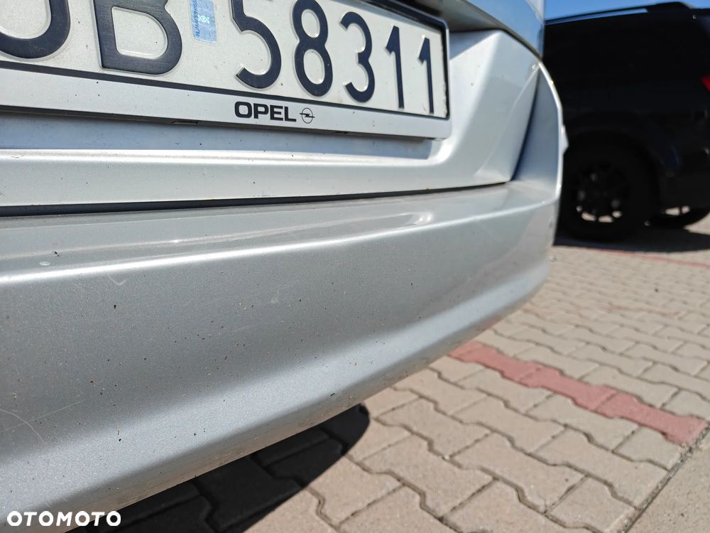 Opel Astra 1.6 Enjoy - 9