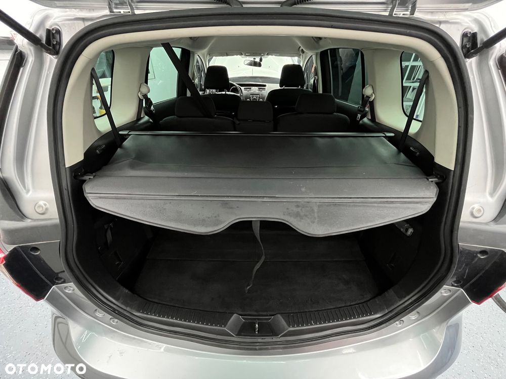 Mazda 5 - 33