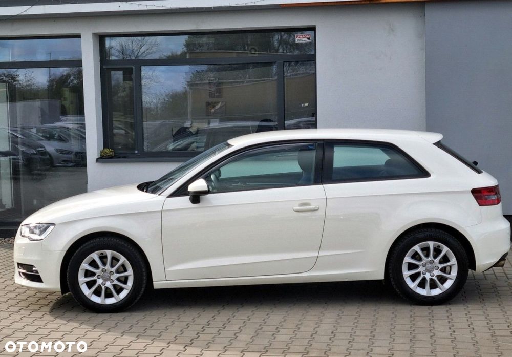 Audi A3 Sportback - 15