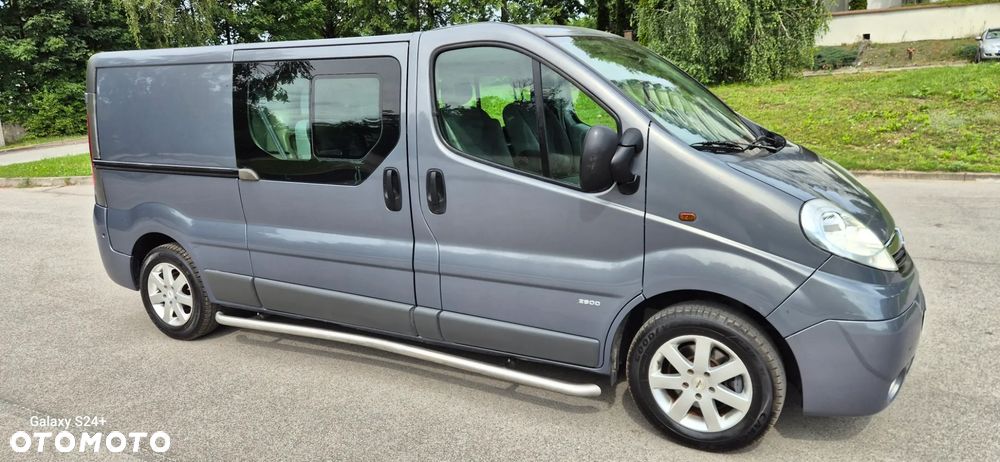 Opel Vivaro - 10