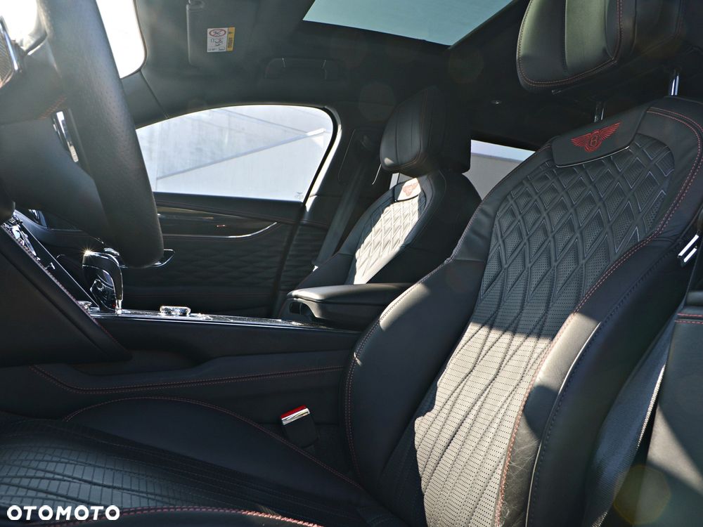 Bentley Flying Spur - 17