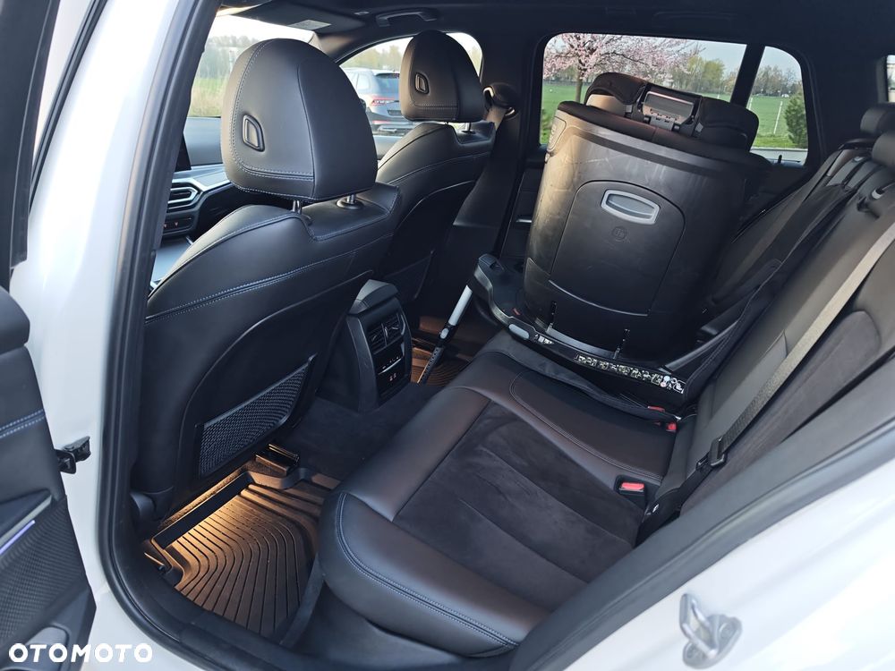 BMW Seria 3 330d mHEV M Sport sport - 13