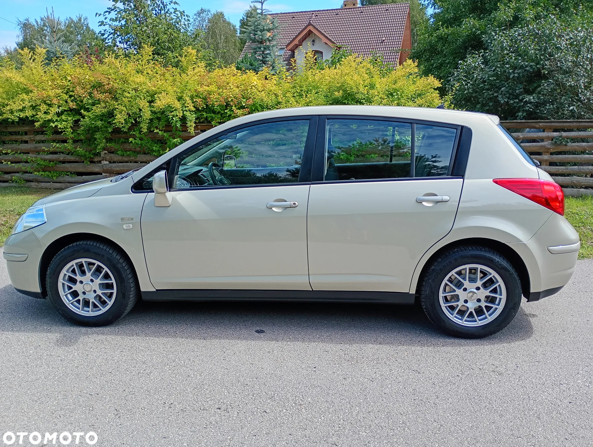 Nissan Tiida 1.6 Acenta - 12
