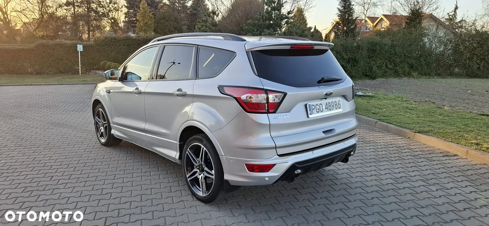 Ford Kuga 2.0 TDCi 4x4 ST-Line - 7