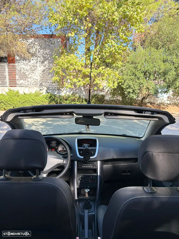 Peugeot 207 CC 1.6 16V - 12