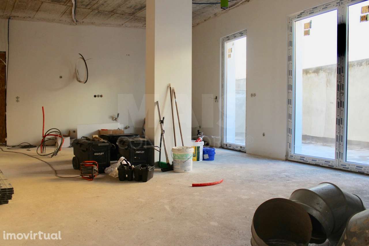 T3 de Luxo com Varanda Privativa de 32 m² + Garagem | Lourinhã - Grande imagem: 4/14