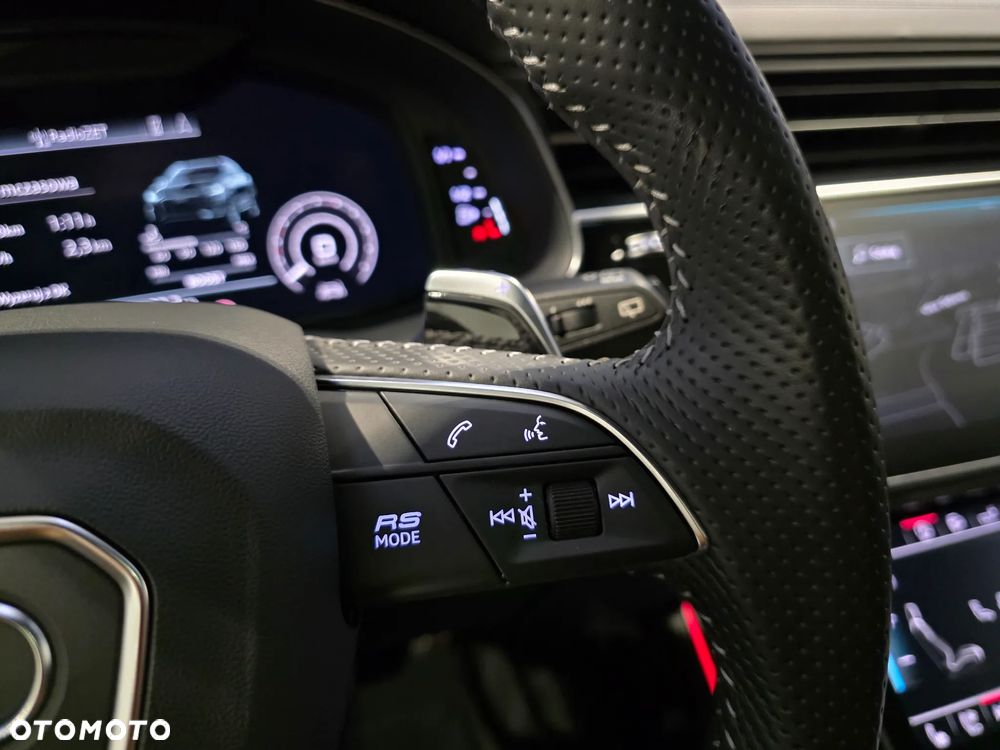 Audi RS Q8 - 32