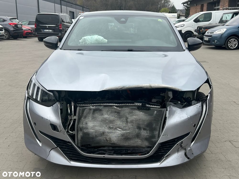 Peugeot 208 GT Line - 9