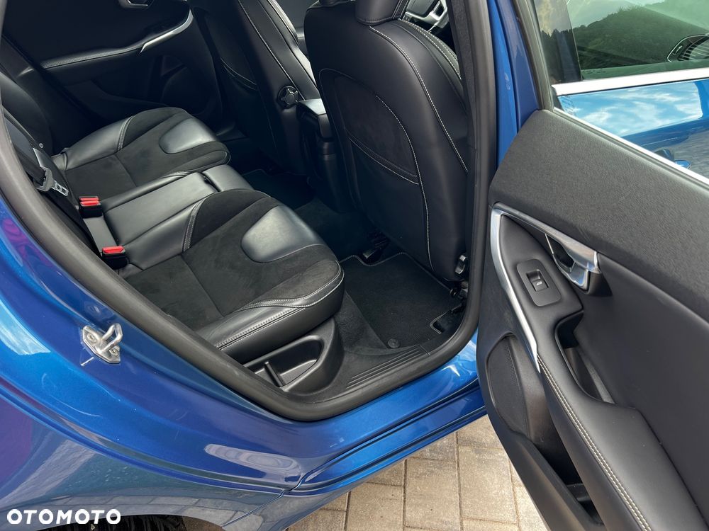 Volvo V40 D2 Drive-E R-Design Kinetic - 21