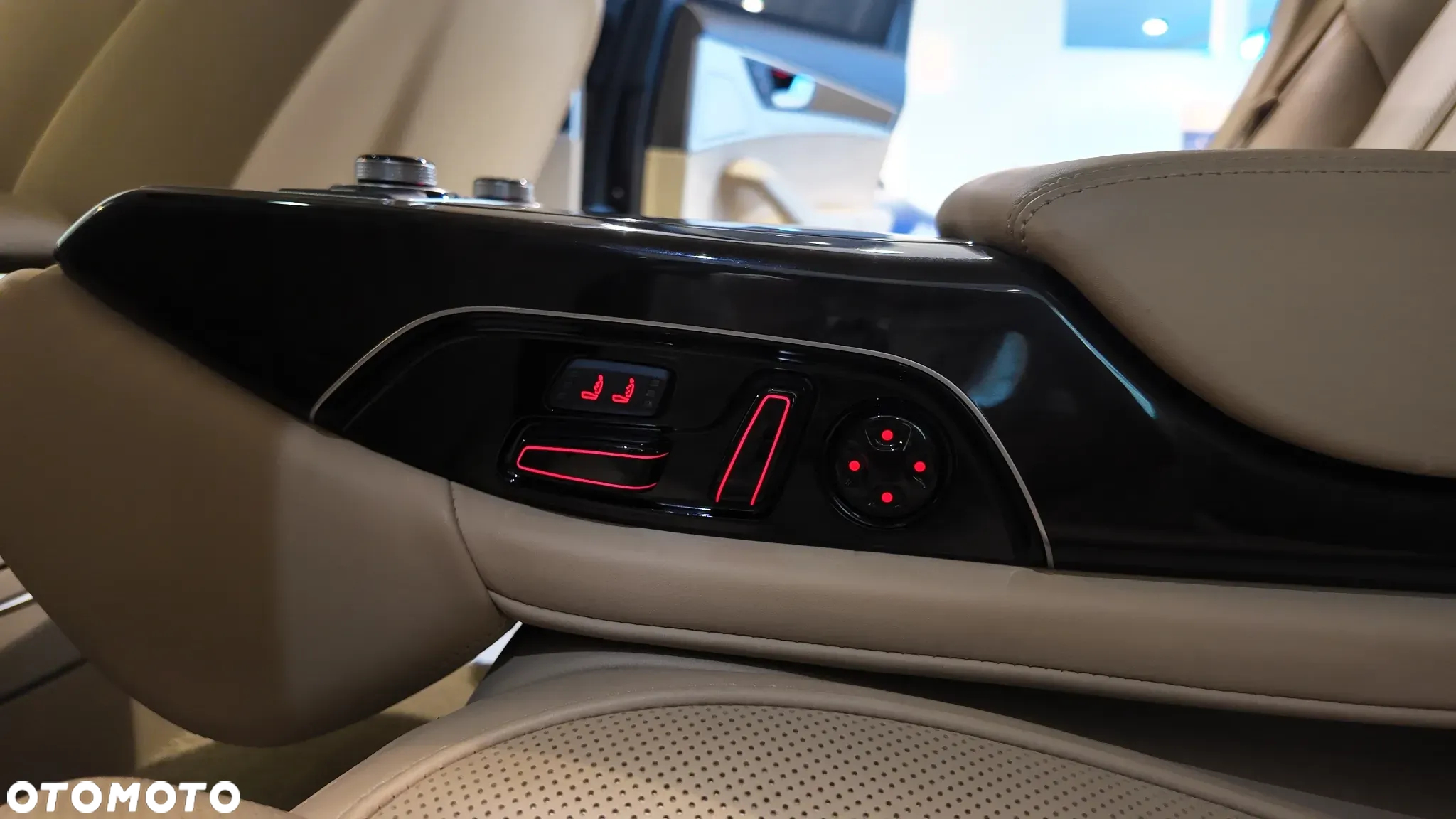 Audi A8 4.2 TDI clean diesel L Quattro - 30