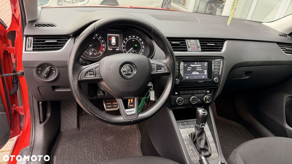 Skoda Octavia 2.0 TDI 4x4 DSG Scout - 14