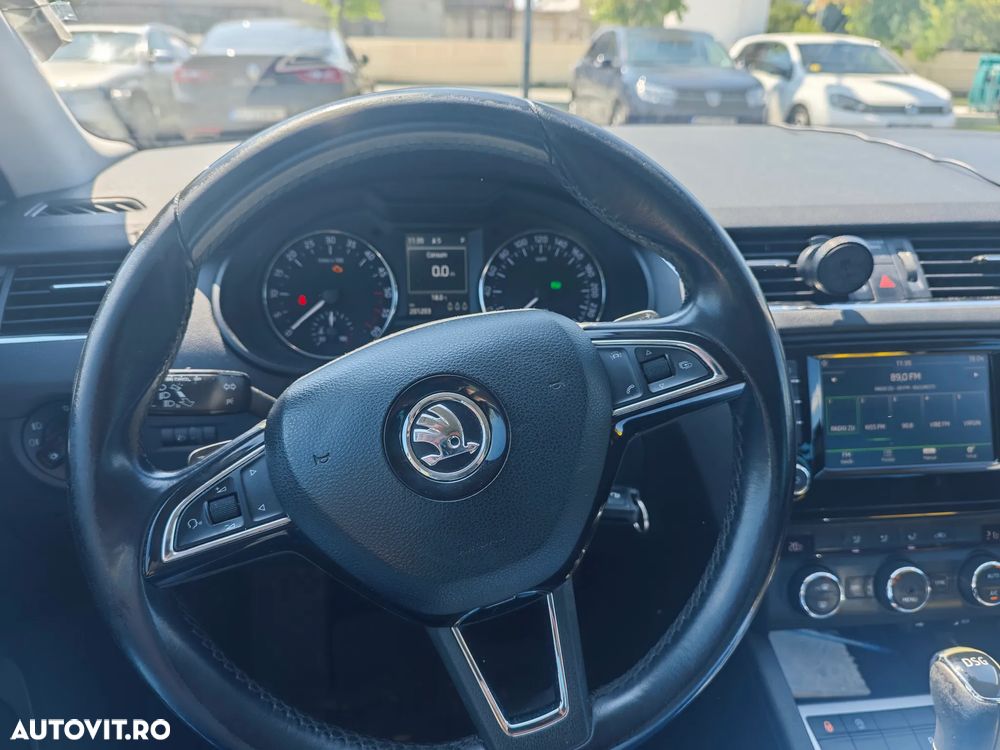 Skoda Octavia 1.6 TDI DSG Style - 5