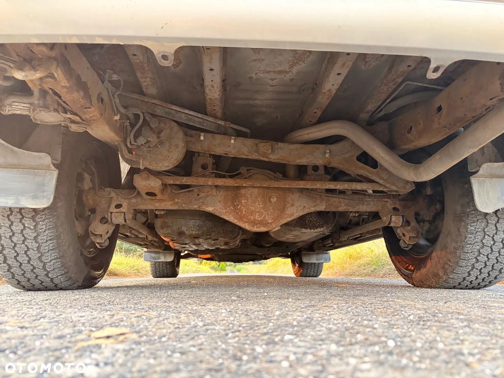 Toyota Land Cruiser - 38
