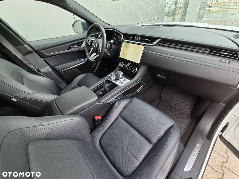 Jaguar F-Pace 3.0 V6 AWD R-Sport - 9