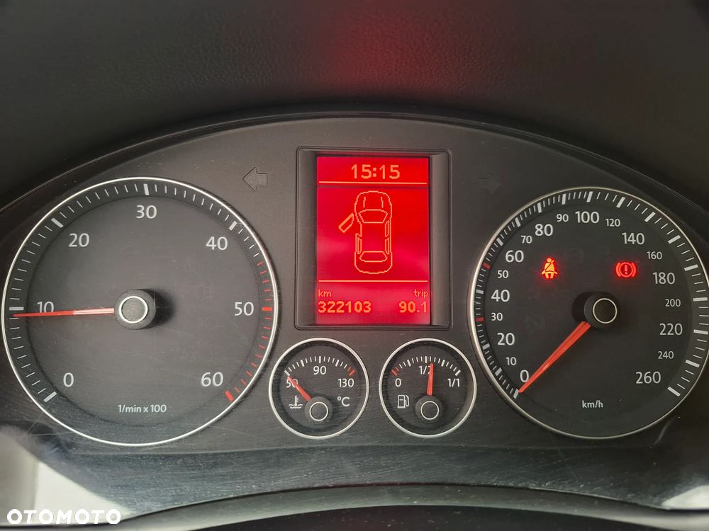 Volkswagen Jetta 1.9 TDI Comfortline - 28