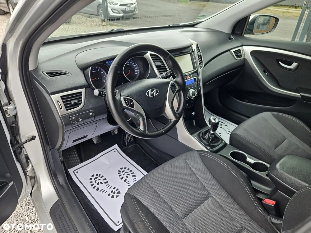 Hyundai i30 1.4 Fifa World Cup Edition - 16