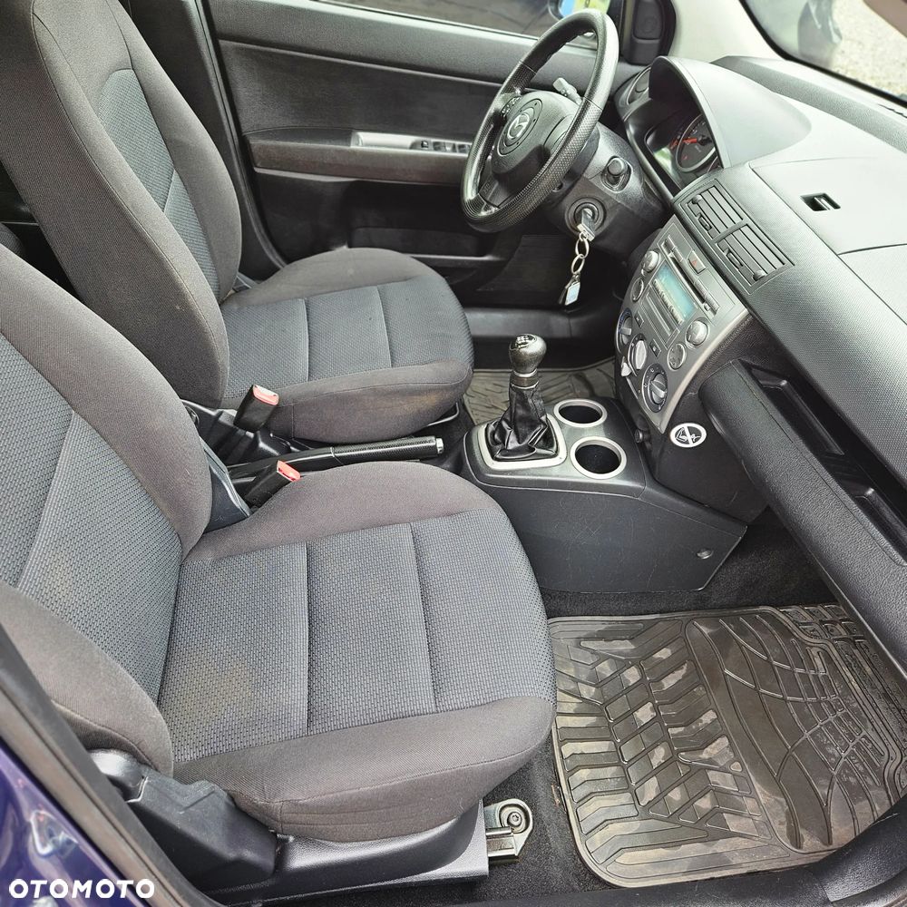 Mazda 2 - 18
