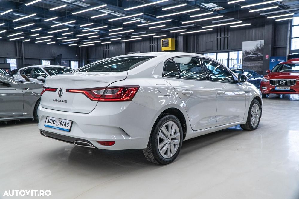 Renault Megane BLUE dCi 115 INTENS - 6