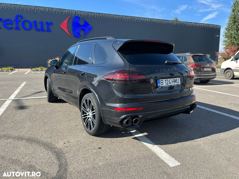 Porsche Cayenne - 5