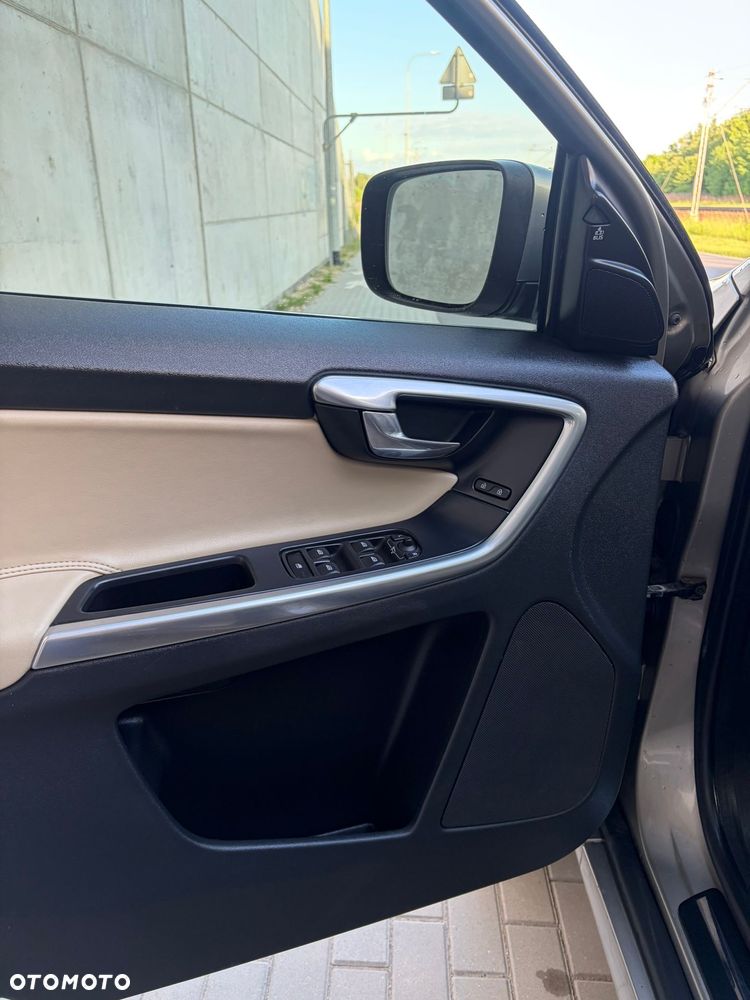 Volvo XC 60 - 12