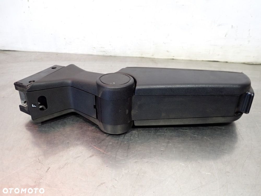 PODŁOKIETNIK FIAT GRANDE PUNTO - 8