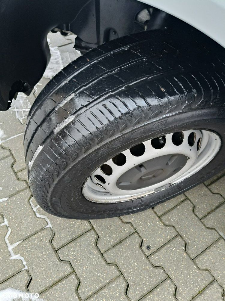 Mercedes-Benz Sprinter - 29