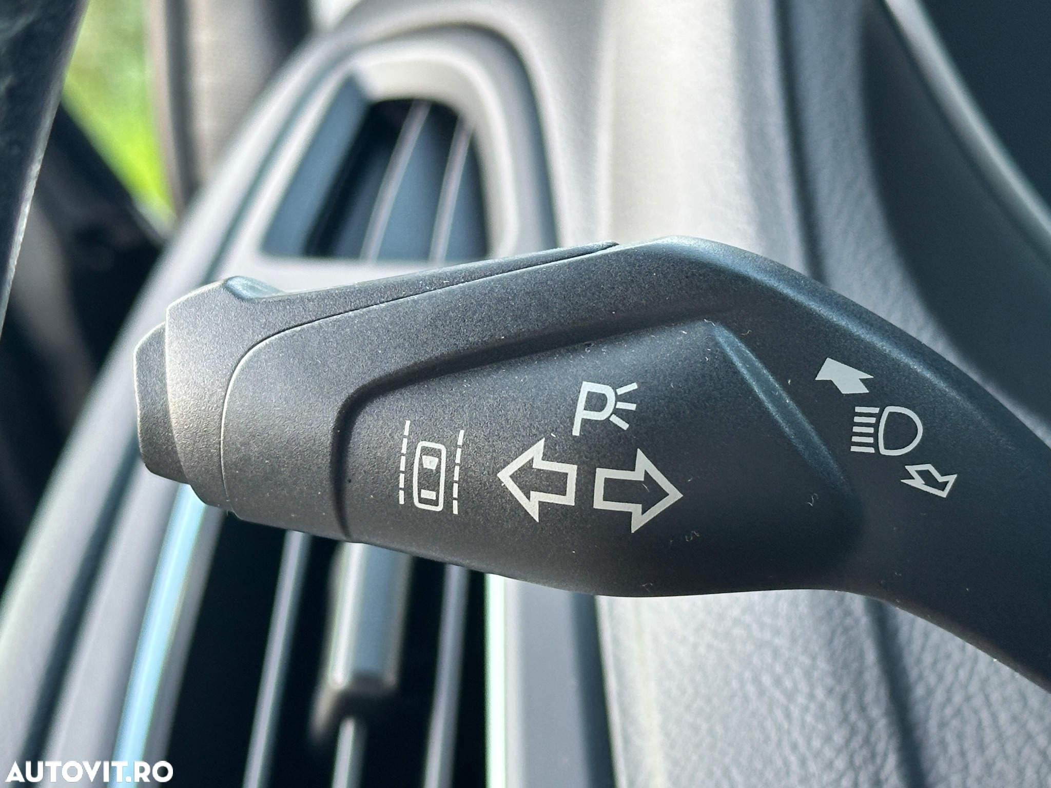 Ford Focus 1.5 EcoBlue Start-Stopp-System TITANIUM - 28
