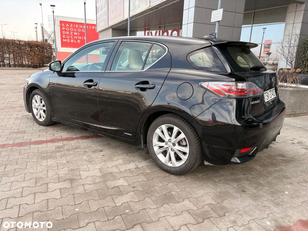 Lexus CT - 1