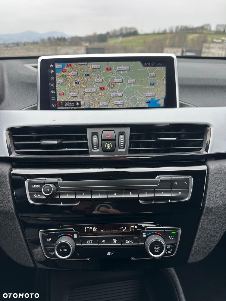 BMW X1 xDrive25e Business Edition - 11