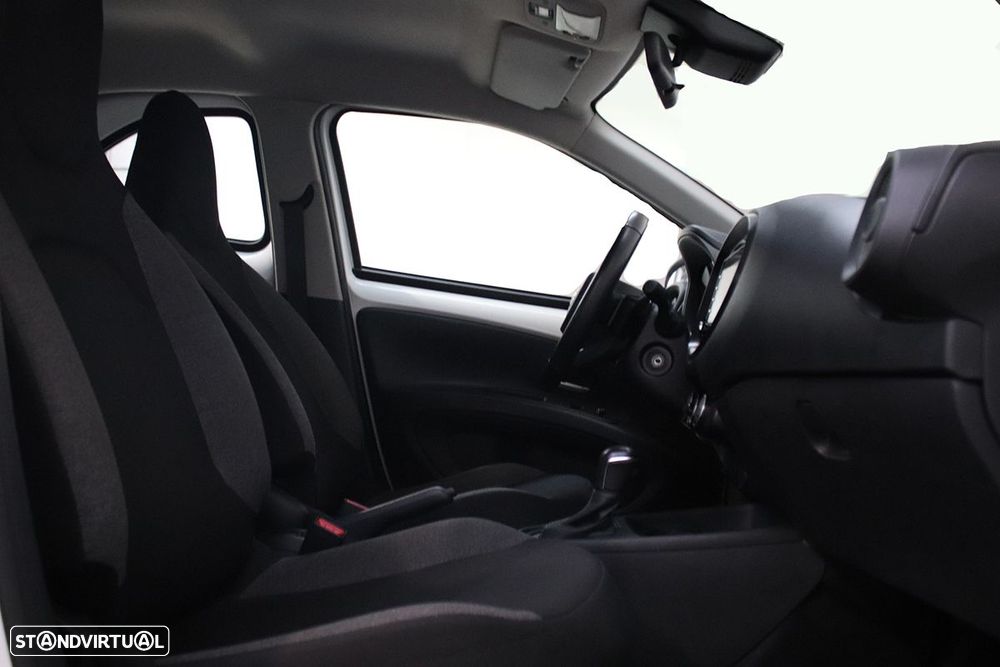 Toyota Aygo X 1.0 Pulse CVT - 20