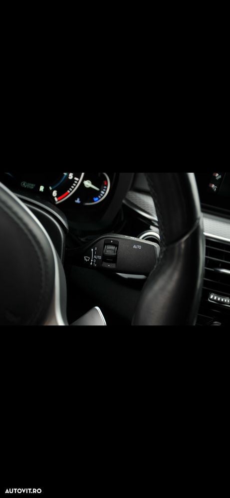 BMW Seria 5 530d xDrive Aut. - 26