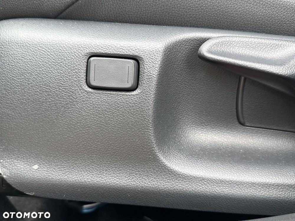 Toyota Yaris Hybrid 1.5 Executive - 24