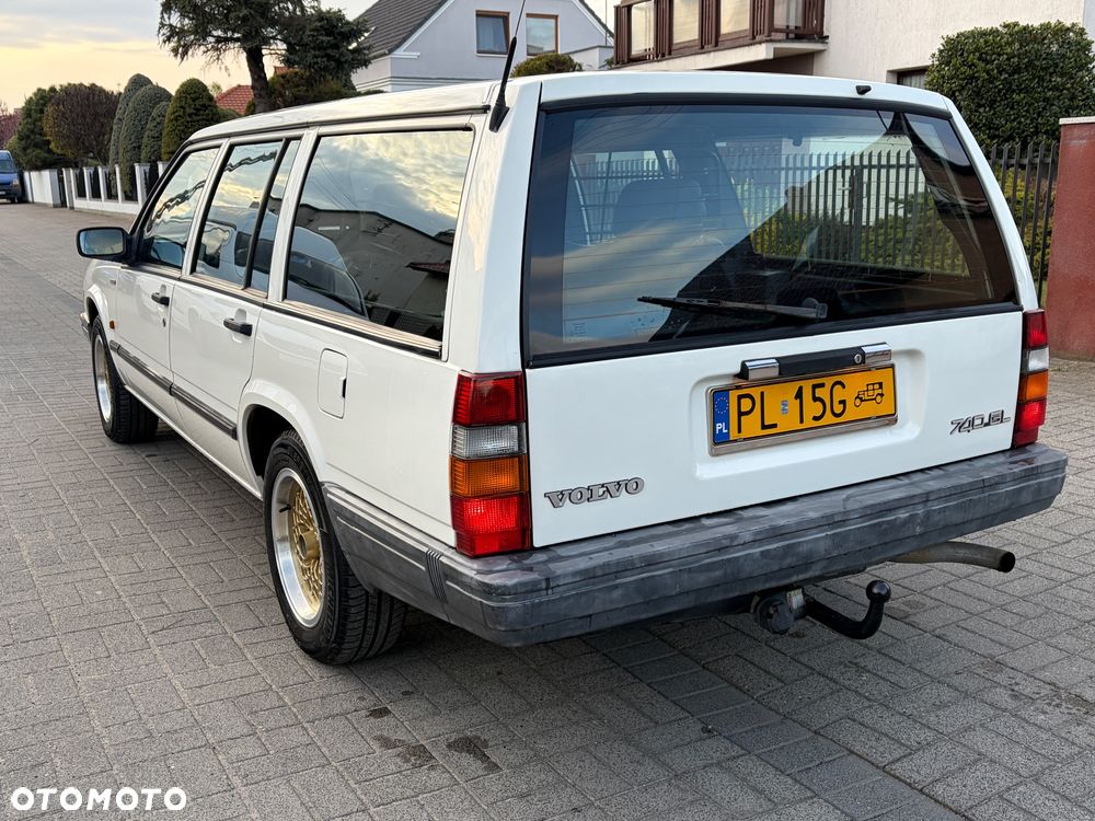 Volvo 745 - 16