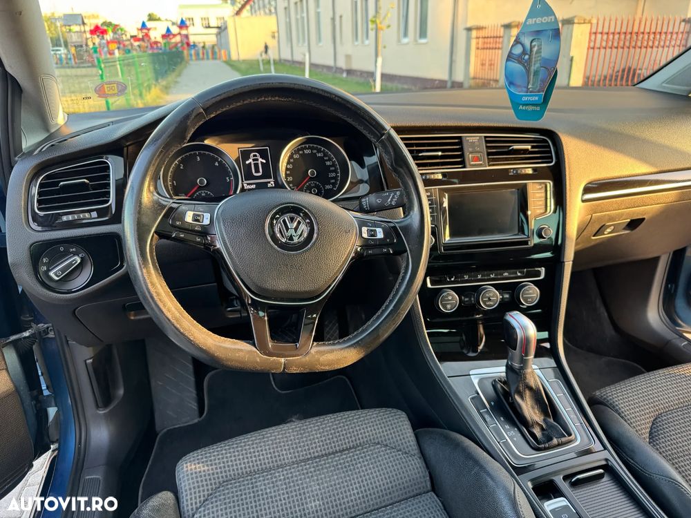 Volkswagen Golf 2.0 TDI BlueMotion Technology DSG Edition - 14