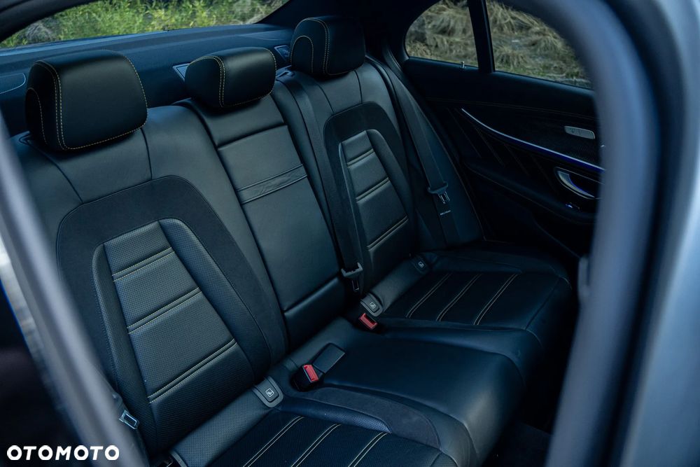 Mercedes-Benz Klasa E AMG 63 S 4-Matic+ - 27