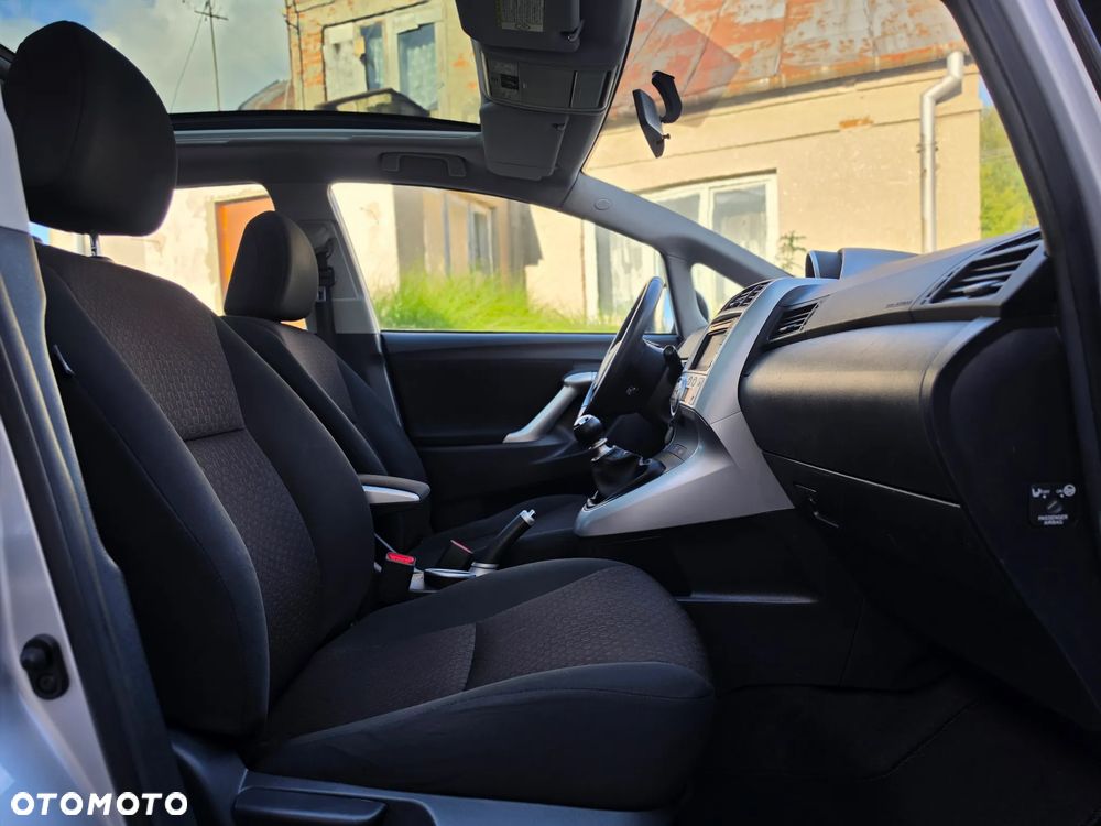 Toyota Verso - 26