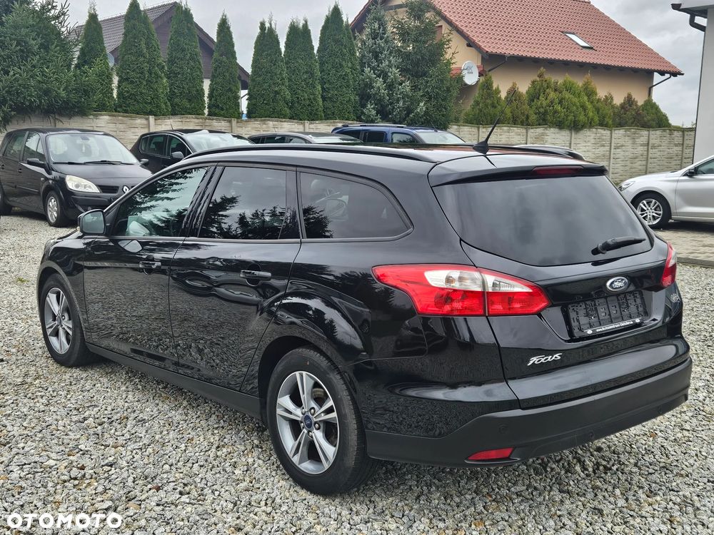 Ford Focus 1.0 EcoBoost Start-Stopp-System SYNC Edition - 11