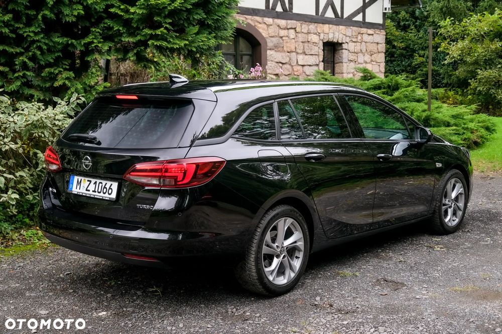 Opel Astra 1.4 T Dynamic - 9