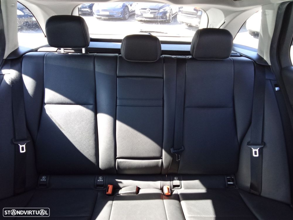 Mercedes-Benz C 180 BlueTEC Avantgarde - 22
