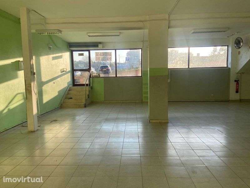 Loja com 184m2 próxima campo de futebol da Sanjoanense - Grande imagem: 5/9